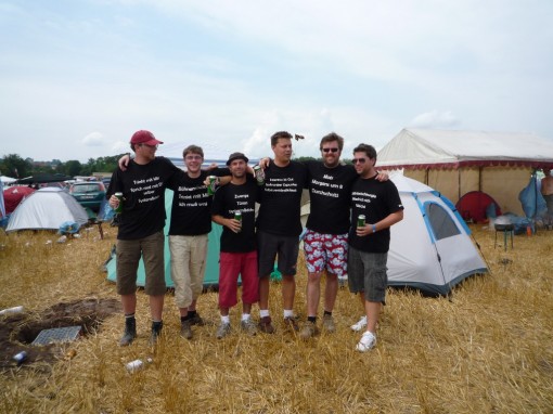 Open Flair-Camp Pack mit Monster T-Shirts